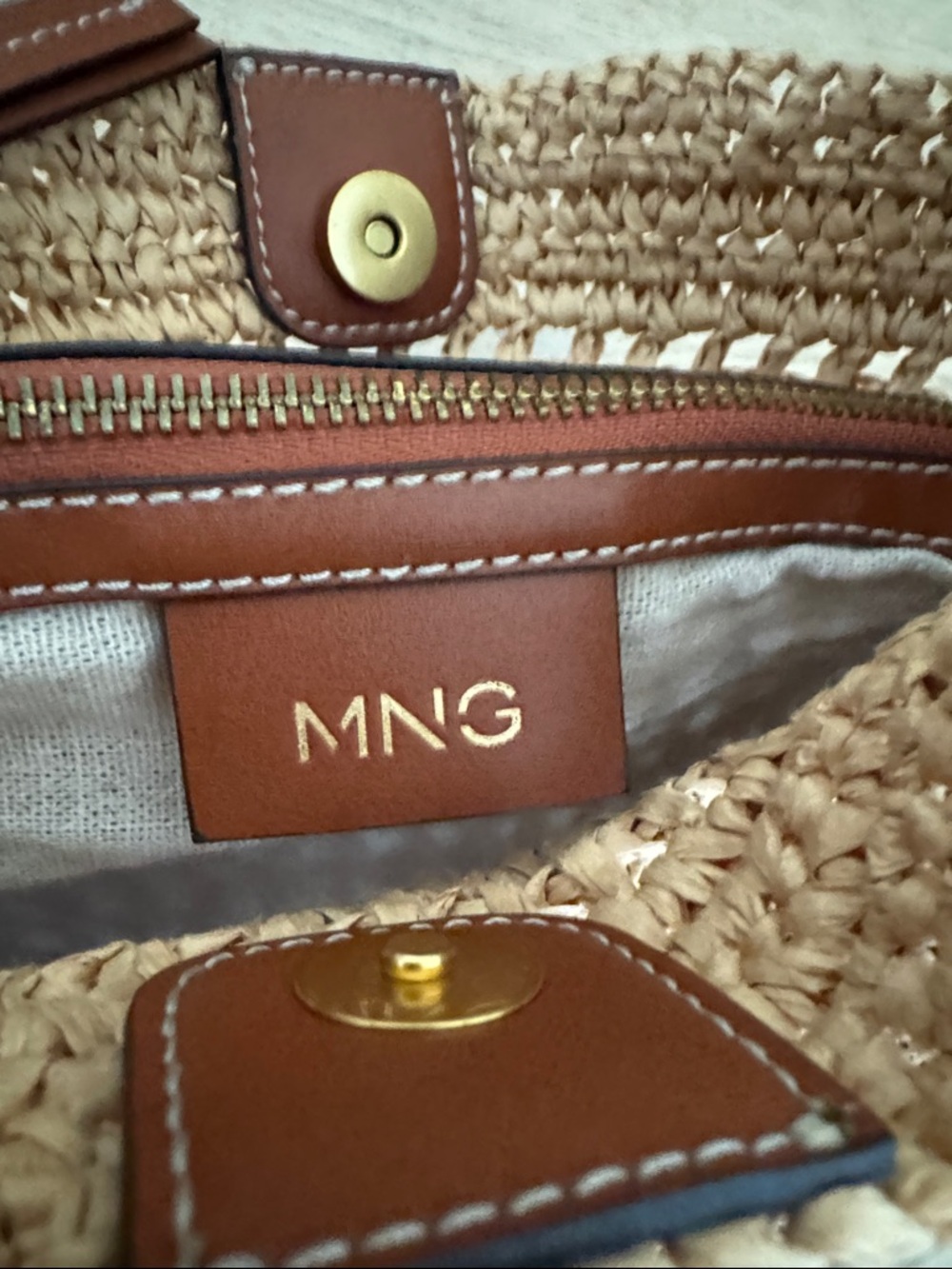 Mango Beige Woven Shoulder Bag w/Brown Leather Handle.Zipper & magnetic closure. - Picture 5 of 13